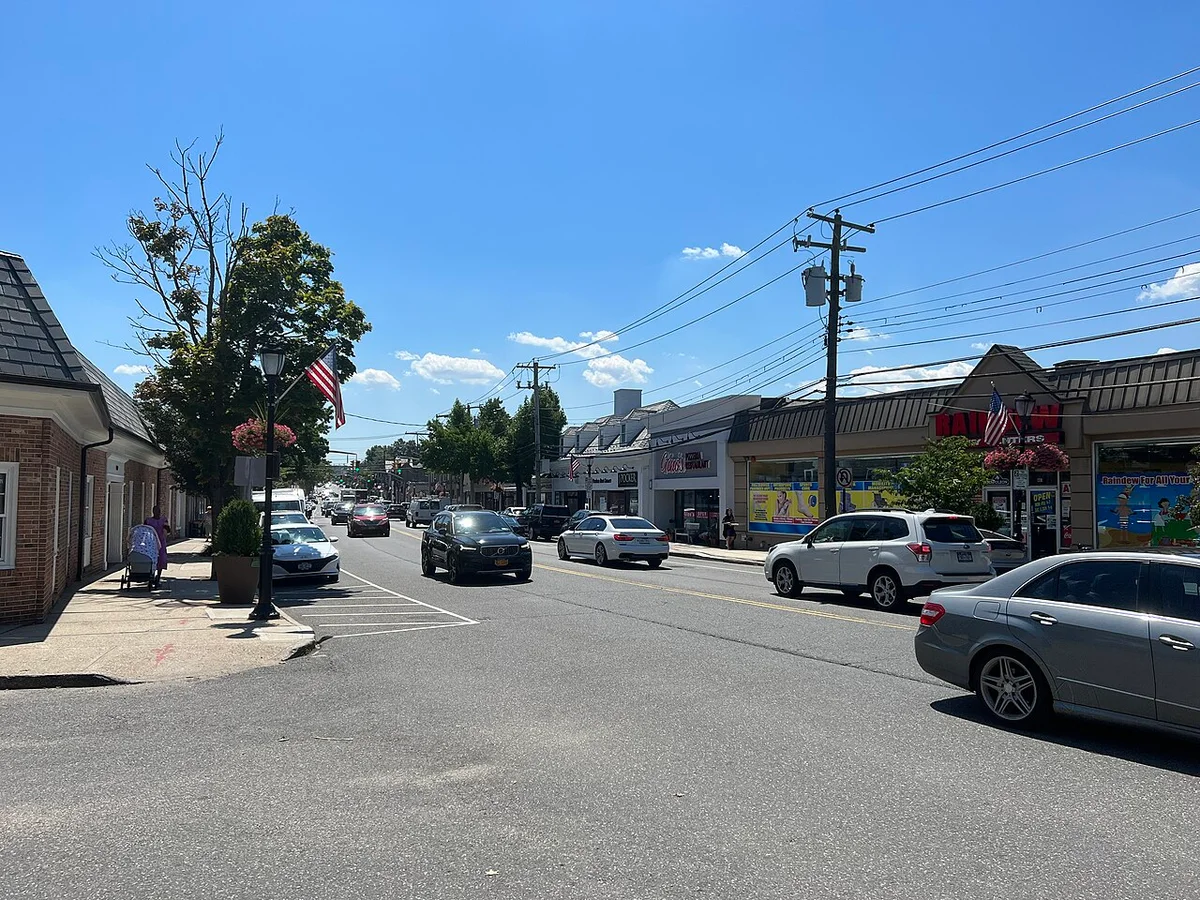 Shops along Plandome Road in downtown Manhasset, Long Island